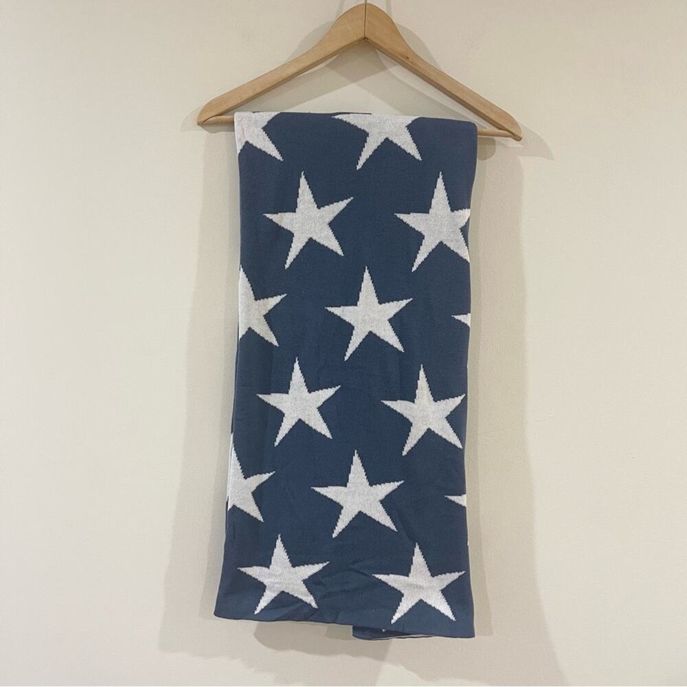 Pink Lemonade Blue Star Patterned Throw Blanket Reversible